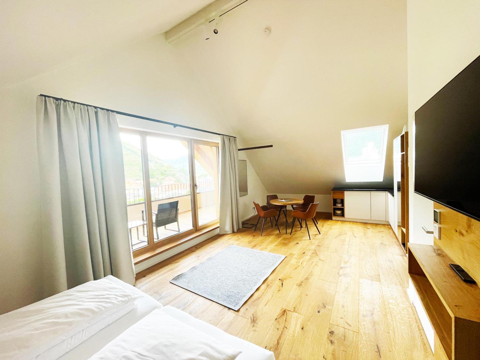 Weingut Fj Gritsch Mauritiushof Apartments Spitz an der Donau Oda fotoğraf